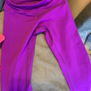 Lululemon wunder under size 6 purple